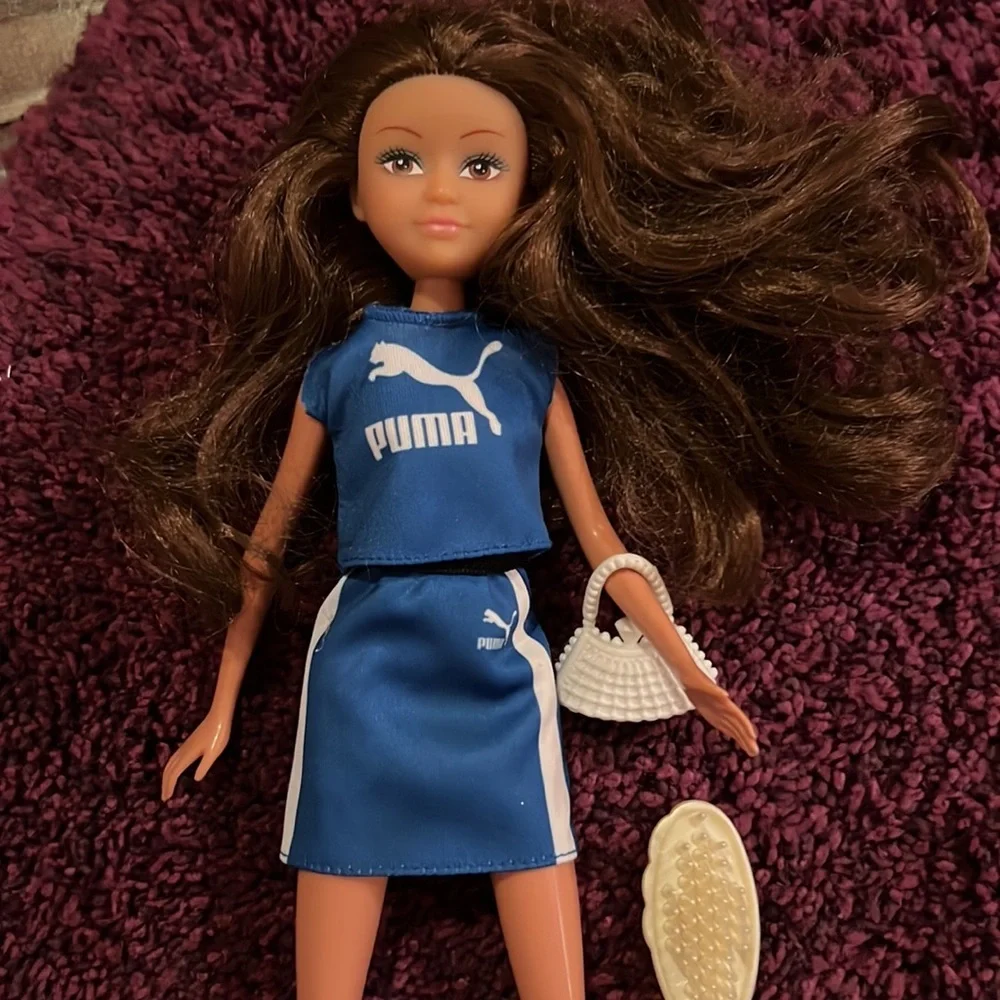 Barbie Puma Outfit Blue Top & Skirt Set Sporty Fashion Doll w/ purse & brush​ - Picture 3 of 9